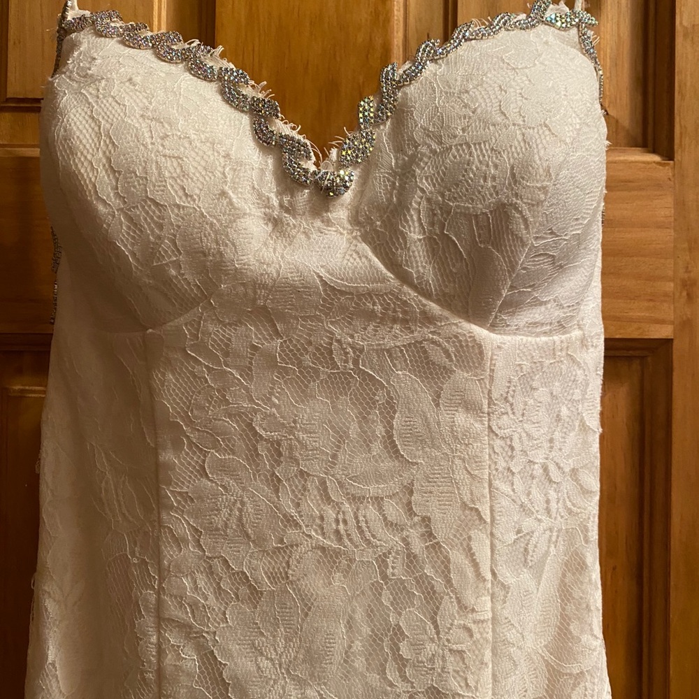 Wedding dress
